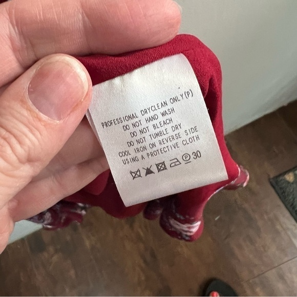 *NEW* Fame & Partners Floral Ruffle Wrap Dress - Picture 13 of 14